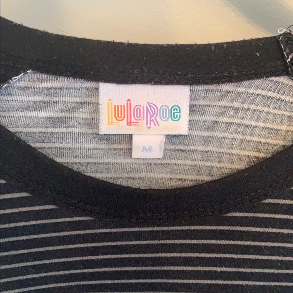 LuLaRoe Randy Tee - Picture 2 of 2